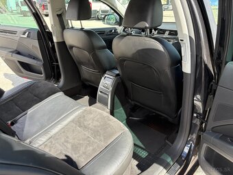Škoda Superb Combi 4x4 - 12