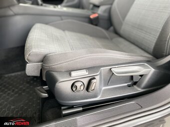 Volkswagen Passat Variant 2.0TDi 110kW Business - 12