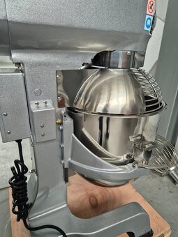 KUCHYŇSKKÝ ROBOT 20L ŠLAHAČ MIESIČ CESTA - 12