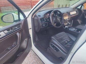 Wolksvagen Touareg 3.0 V6 TDI 240K - 12