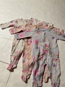 Balík oblečenia dievčatko - 12