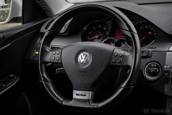 Volkswagen Passat Variant 3.2 V6 4Motion DSG - 12