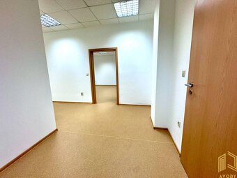 NA PRENÁJOM  PRIESTORY PRE AMBULANCIU LEKÁRA, SENICA - 12