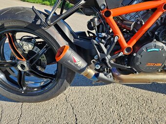 KTM 1290 R SuperDuke - 12