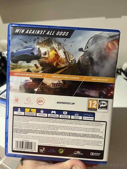 🎮 PlayStation 4 Slim 500 GB – 2 ovládače + nabíjacia stanic - 12