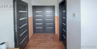 Exkluzívne dvojgeneračný tehlový rodinný dom sídlisko Šváby - 12