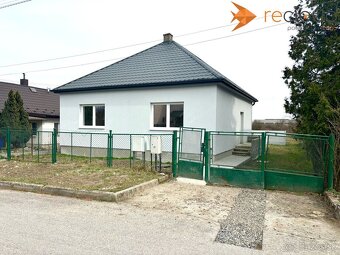 Kompletne zrekonštruovaný rodinný dom v tichej lokalite Sečo - 12