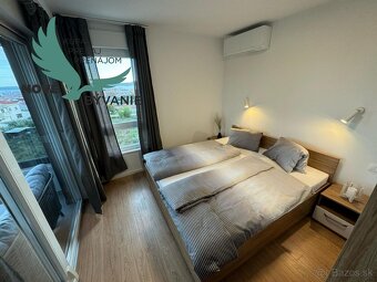 Exkluzívny apartmán s výhľadom na more v meste Zadar v Chorv - 12