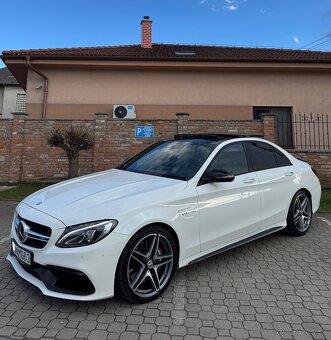 Mercedes c63 - 12