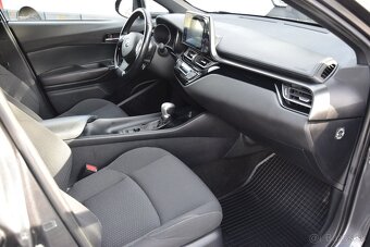 Toyota C-HR 1.8 Hybrid - slovenské auto - 12