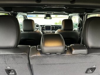 Jeep Wrangler UNLIMITED BRUTE 2,0 PHEV 4XE, DPH - 12