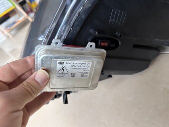 Svetlá na BMW X6 E71 E72 (svetlomety + riadiace jednotky) - 12