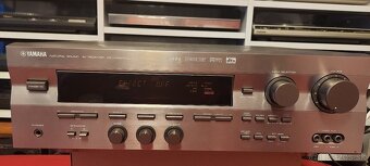 Predám receivery Yamaha - 12