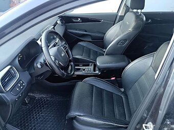KIA SORENTO 2.2CRDI GT LINE - 12