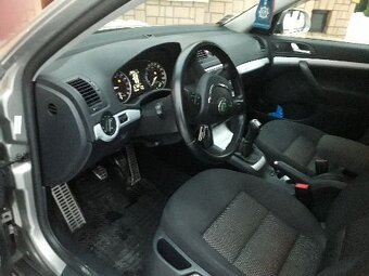 Škoda Octavia II. Combi Scout 2.0 TDI CR DPF 4x4 Facelift - 12