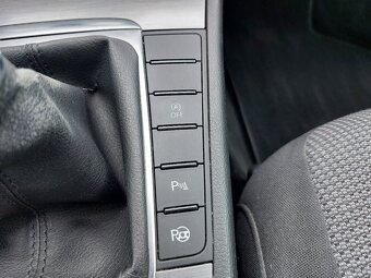 Volkswagen Passat Variant 2.0 TDI BMT Highline 4MOTION - 12