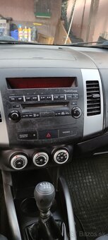 Mitsubishi Outlander 2.0 TDI 103 kw - 12