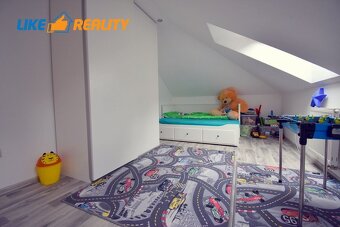 Zariadený 4-izbový Rodinný Dom s dvojgarážou vo Vrútkach - 12