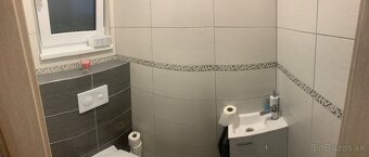 Rodinný dom s veľkorysou záhradou a parkovaním - 12