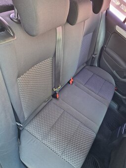 Volkswagen Golf 1.6 TDI Trendline - 12