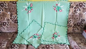 ÚĽUV + vyšívané prestieranie, obrúsky - 12