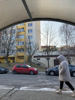 Predám podzemnú garáž s bránou - vykurovanú - 12