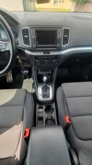 Predám VW Sharan 2.0TDI, 110kW, DSG, facelift 2016 model - 12