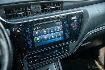 Toyota Auris Touring Sports 1.2 Turbo Executive - 12