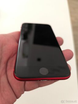iPhone SE 2020 - 12