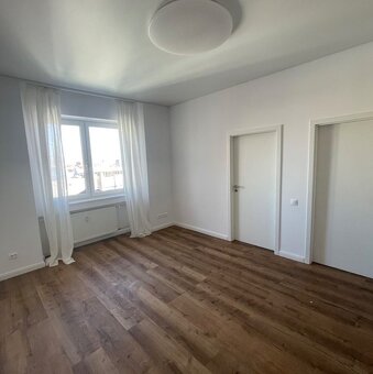 Krásny 3i byt v samotnom centre Bratislavy, Obchodná ulica,  - 12
