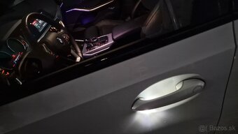 BMW 318d Sport Line 2.0d 110kw AT8 mineralweiss - 12