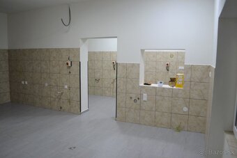 Prenájom novo zrekonštruovaných obch. priestorov v Lučenci - 12