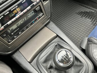 VW Passat Variant 1,9 TDI Comfortline - 12