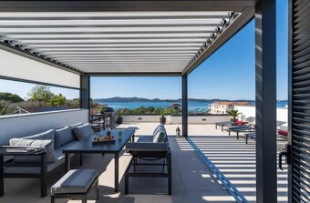 PREDAJ - Komfortný zariadený penthouse  - SUKOŠAN - 12