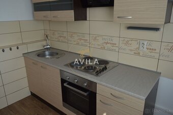 NA PREDAJ: 1izbový byt 30m2, kompletná rekonštrukcia - Trnav - 12