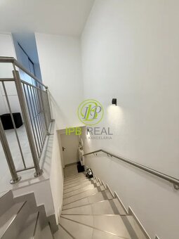 3-izb. byt s veľkou terasou a parkovaním v novostavbe v Pezi - 12