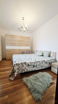 REZERVOVANÉ -PEKNÝ 3 IZBOVÝ BYT VO VYNIKAJÚCEJ LOKALITE NA W - 12