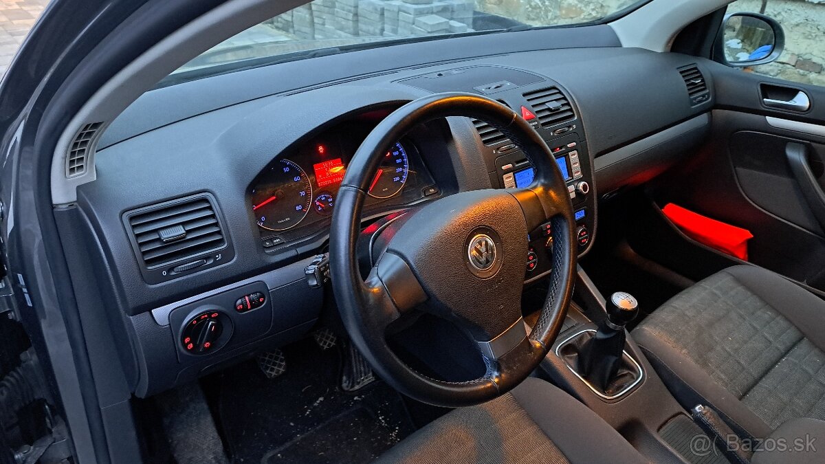 VW Golf V 1.4 16V 59kW - 13