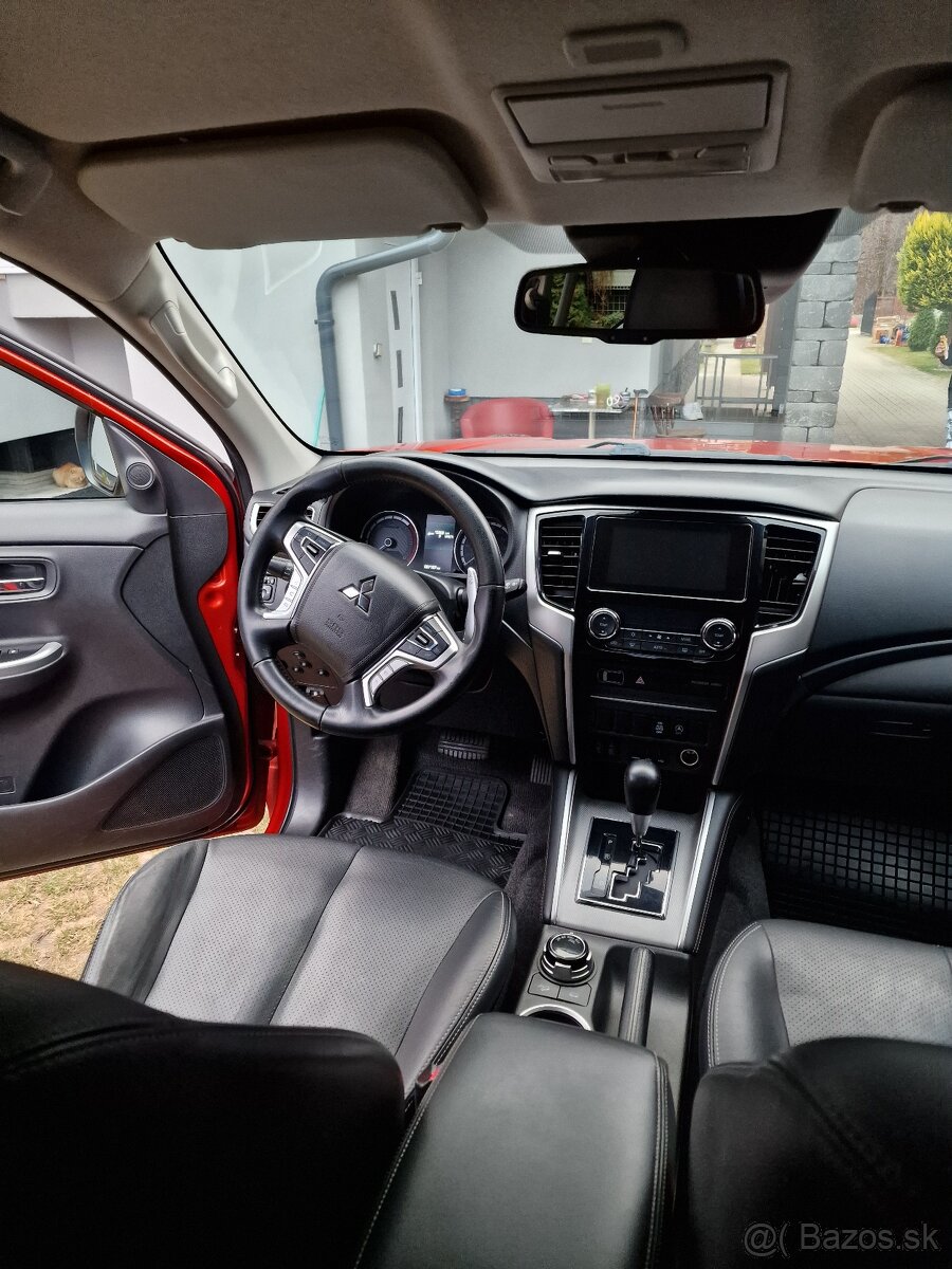 Mitsubishi L200 - 13