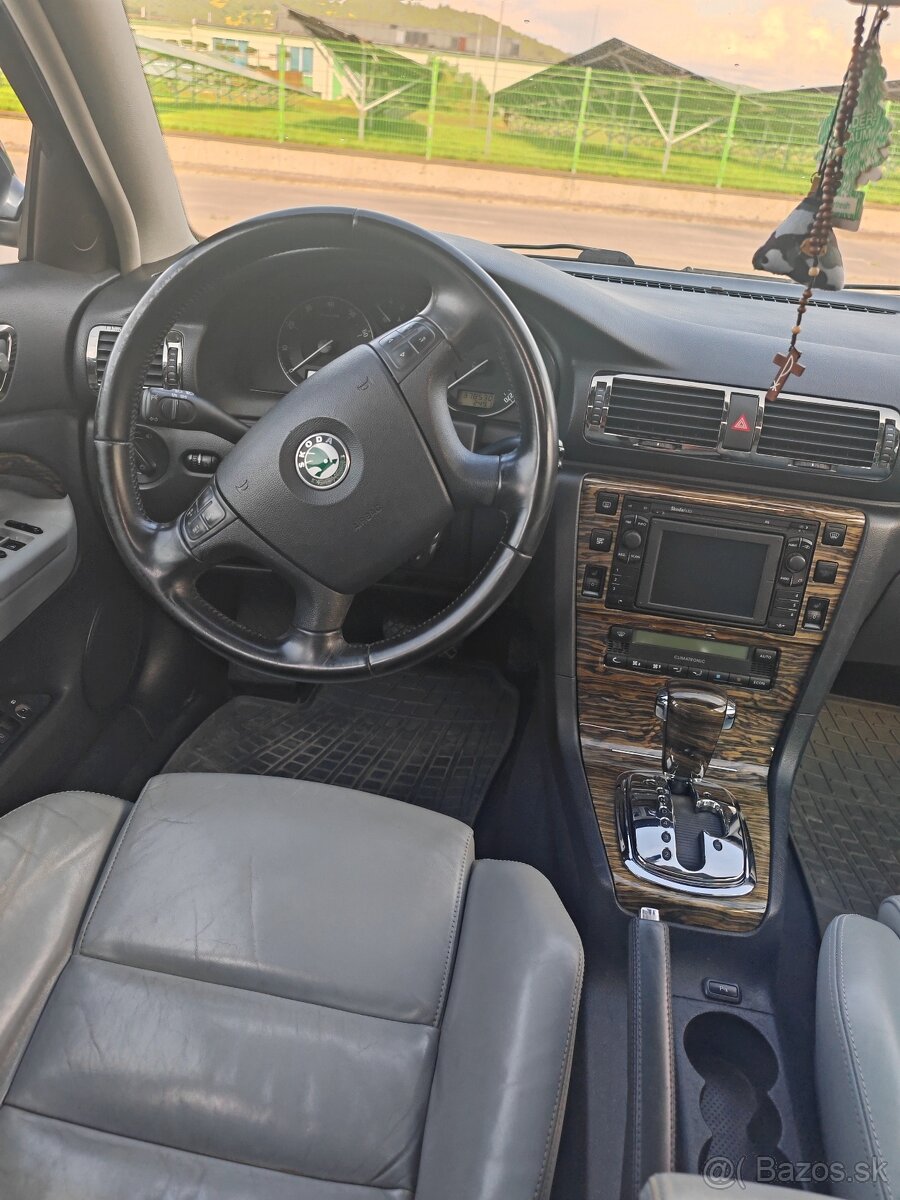 Škoda Superb 2.8V6 - 13