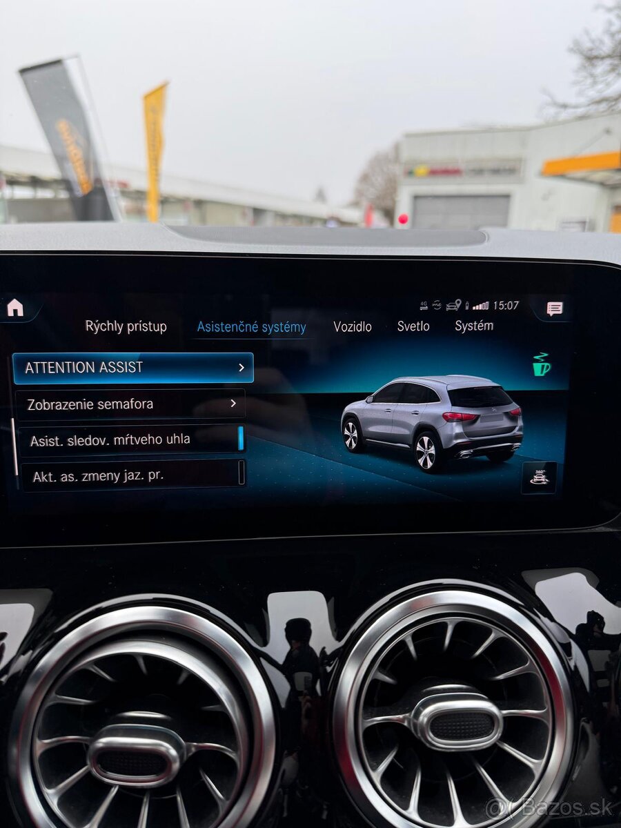 Mercedes benz GLA 220d - 13