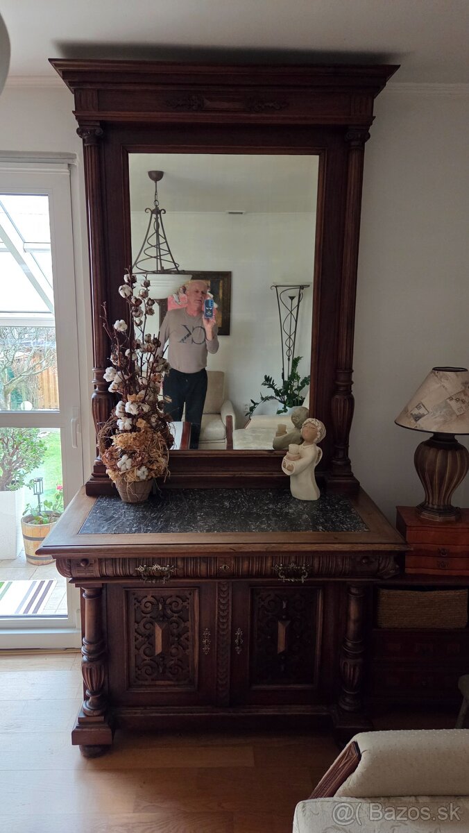 Starožitná jedáleň - 13