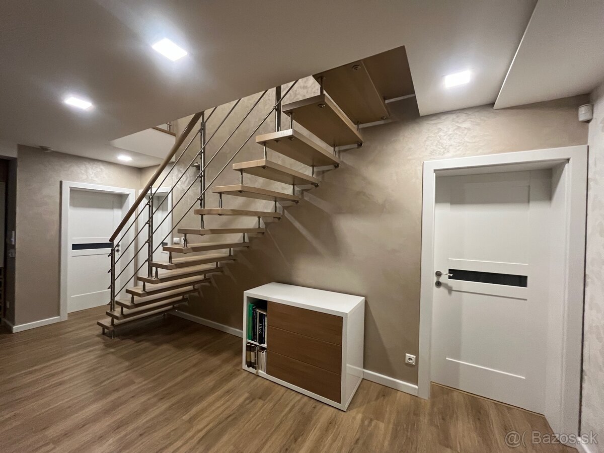 Maľovanie, striekanie - interiéry, domy, byty - 13