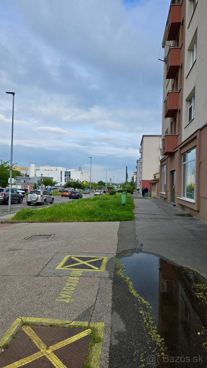 Prenajom nebytovych priestorov - 13