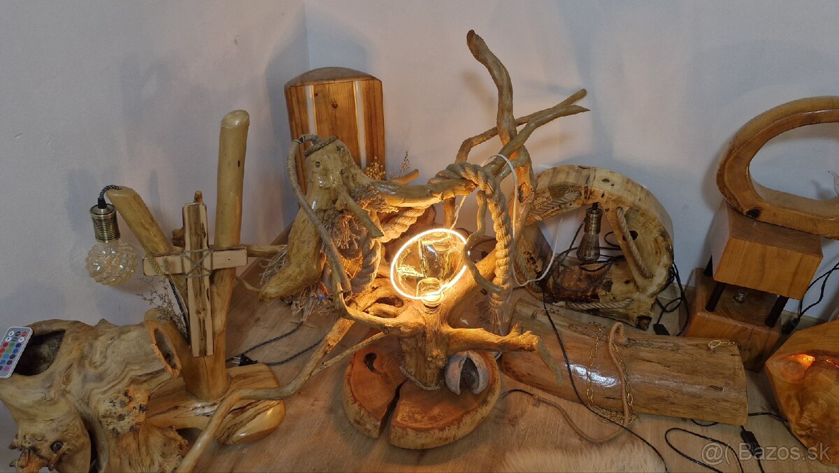 Ručne vyrobené drevené lampy - 13