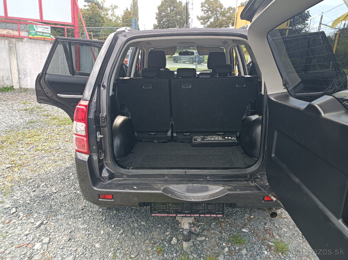 Suzuki Grand Vitara, 2.4-124kw,4x4,navi,xenon,2012 - 13