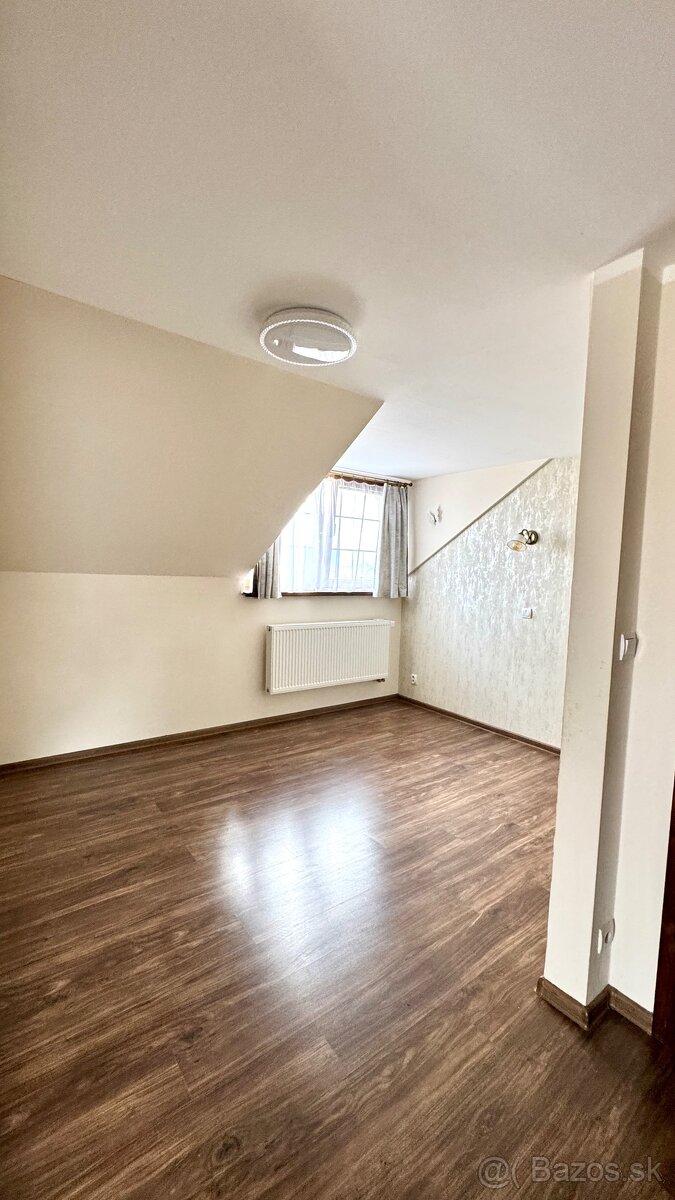 Krásny rodinný dom na predaj - 13