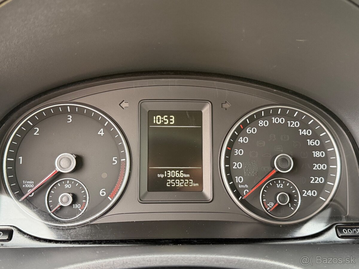 Vokswagen Caddy 1.6 TDI 5 miestne - 13