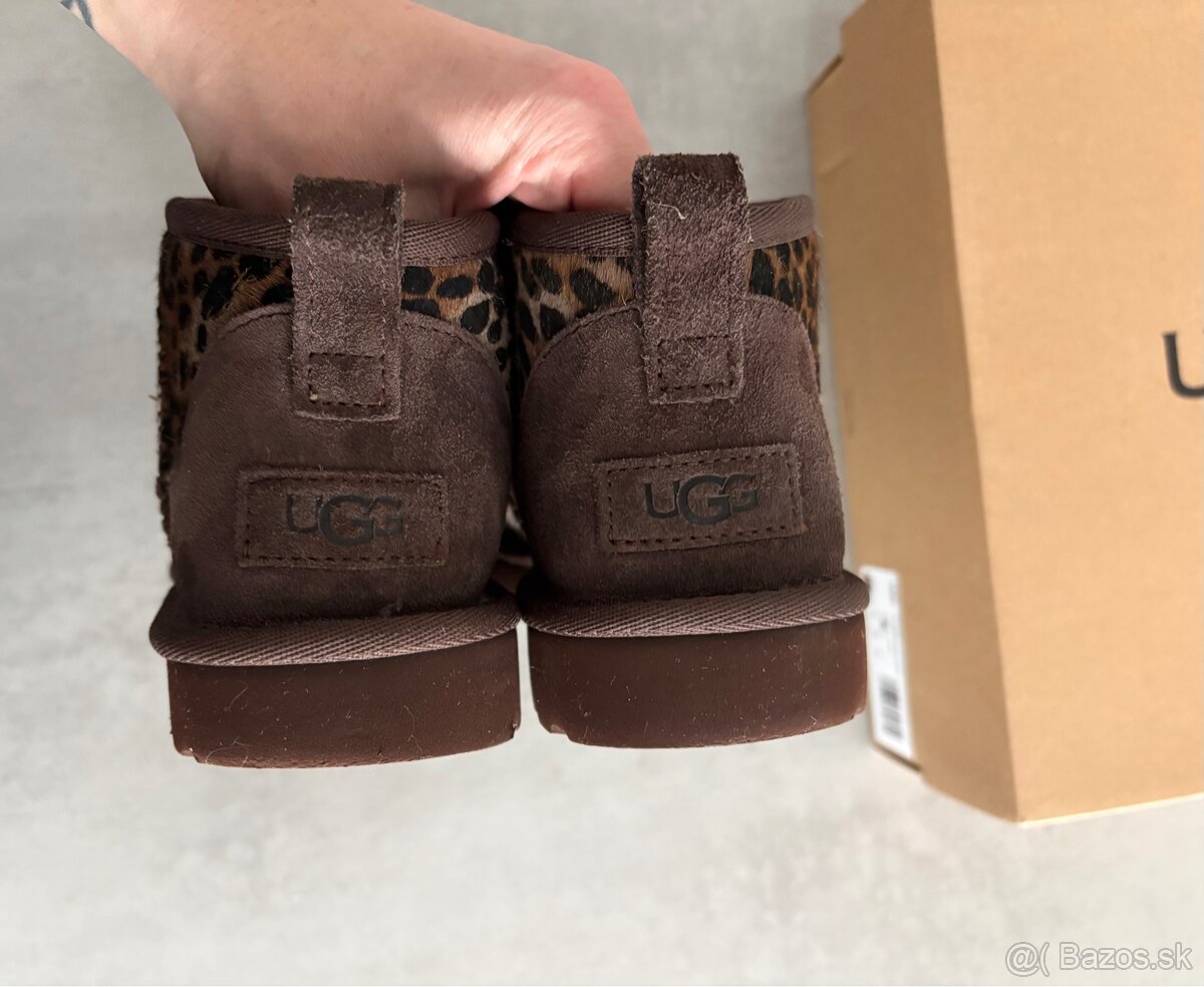 Ugg Classic ultra mini Caspian, pc 190€ - 13