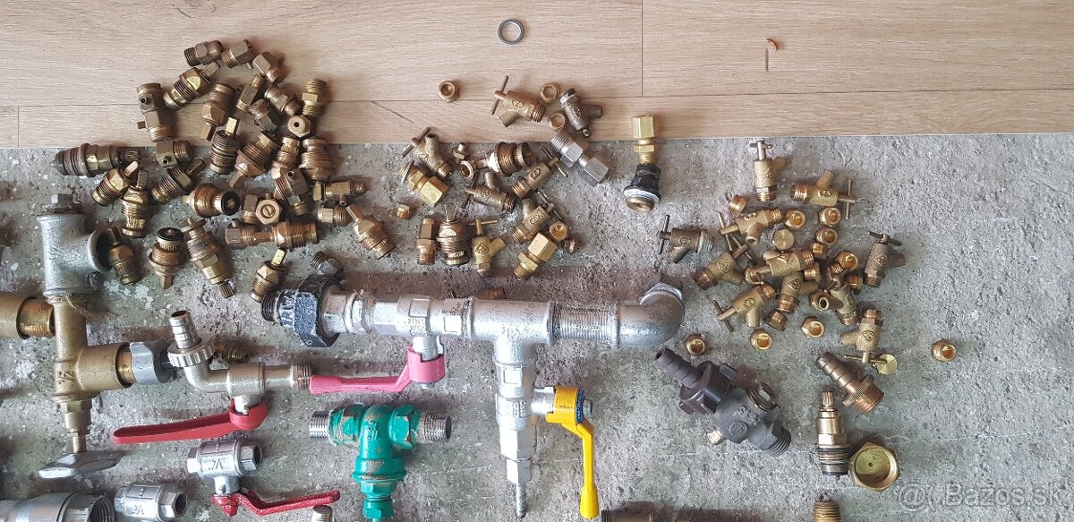 Vodo-inštalatérsky materiál 2 - 13